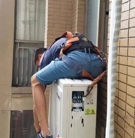 上甘岭空调移机